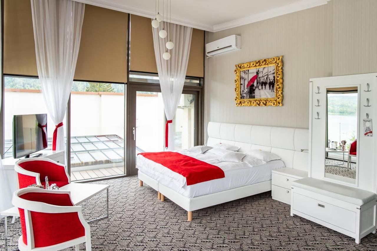 Hotel Roser House Boutique - Pe Malul Lacului Colibiţa Buitenkant foto