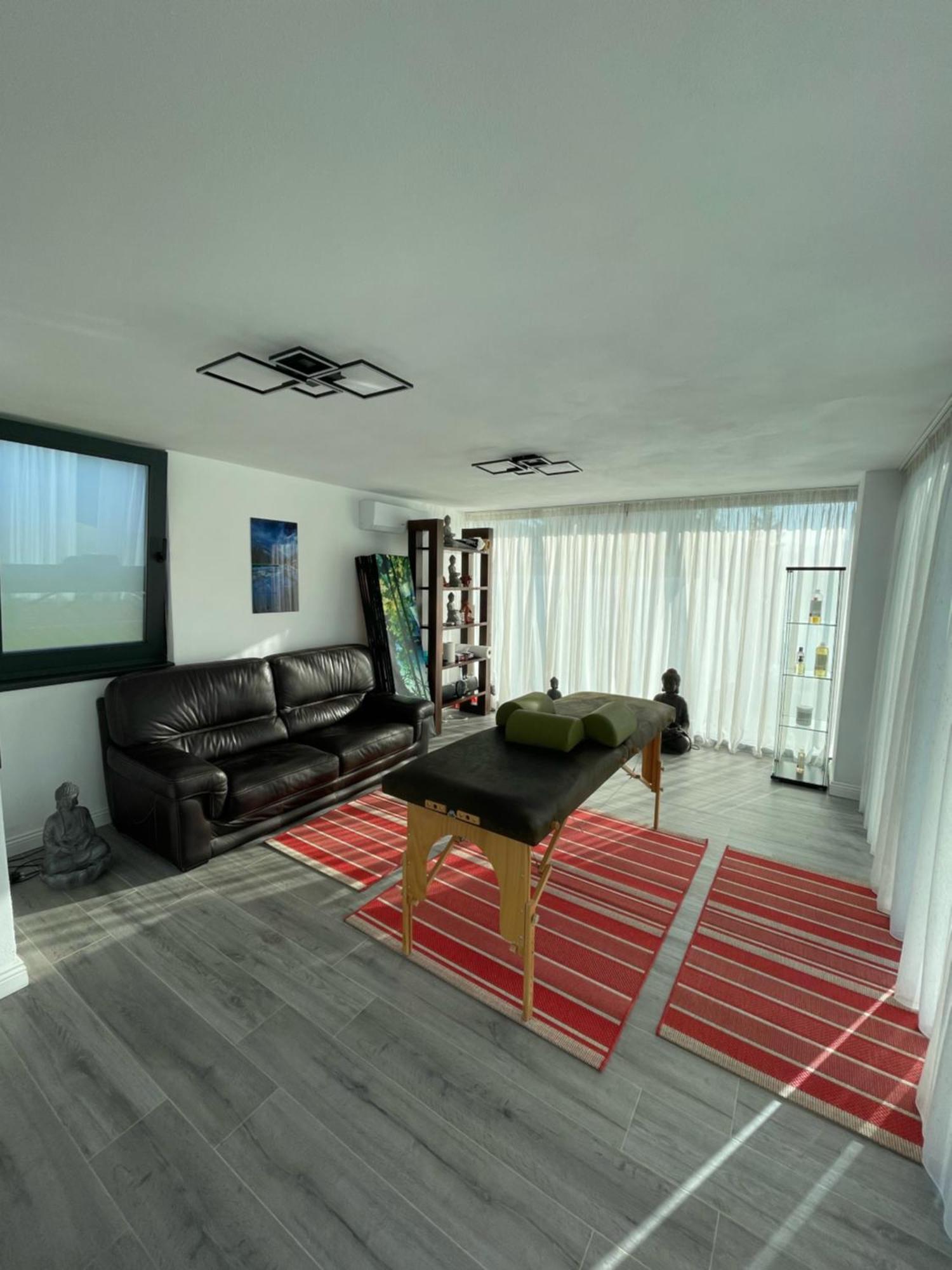 Hotel Roser House Boutique - Pe Malul Lacului Colibiţa Buitenkant foto