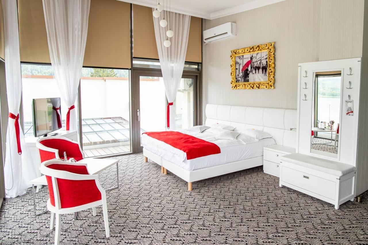 Hotel Roser House Boutique - Pe Malul Lacului Colibiţa Kamer foto