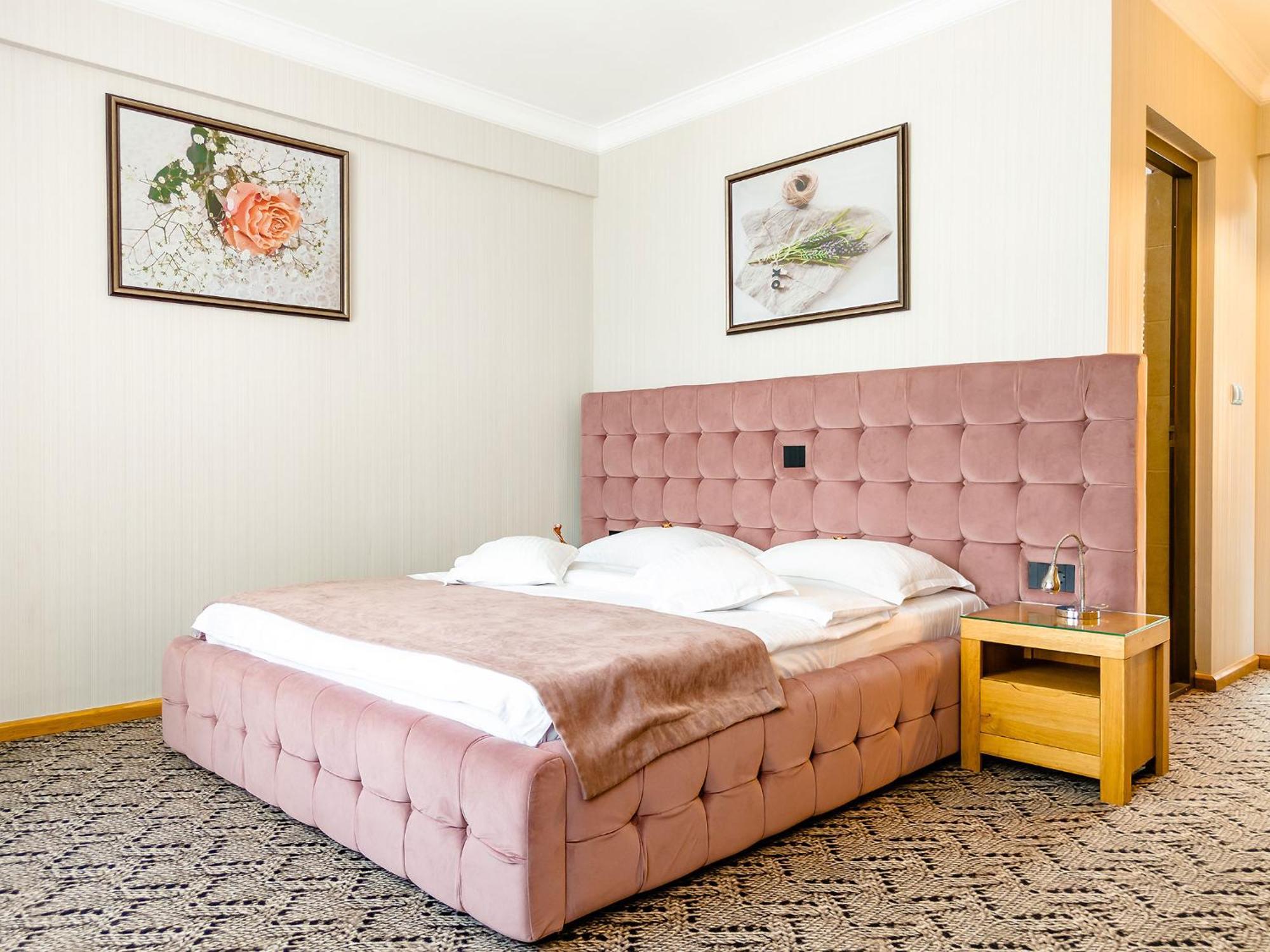 Hotel Roser House Boutique - Pe Malul Lacului Colibiţa Buitenkant foto